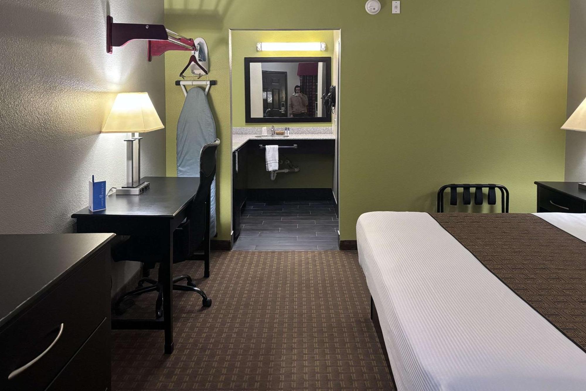Americas Best Value Inn Dilley Exterior foto