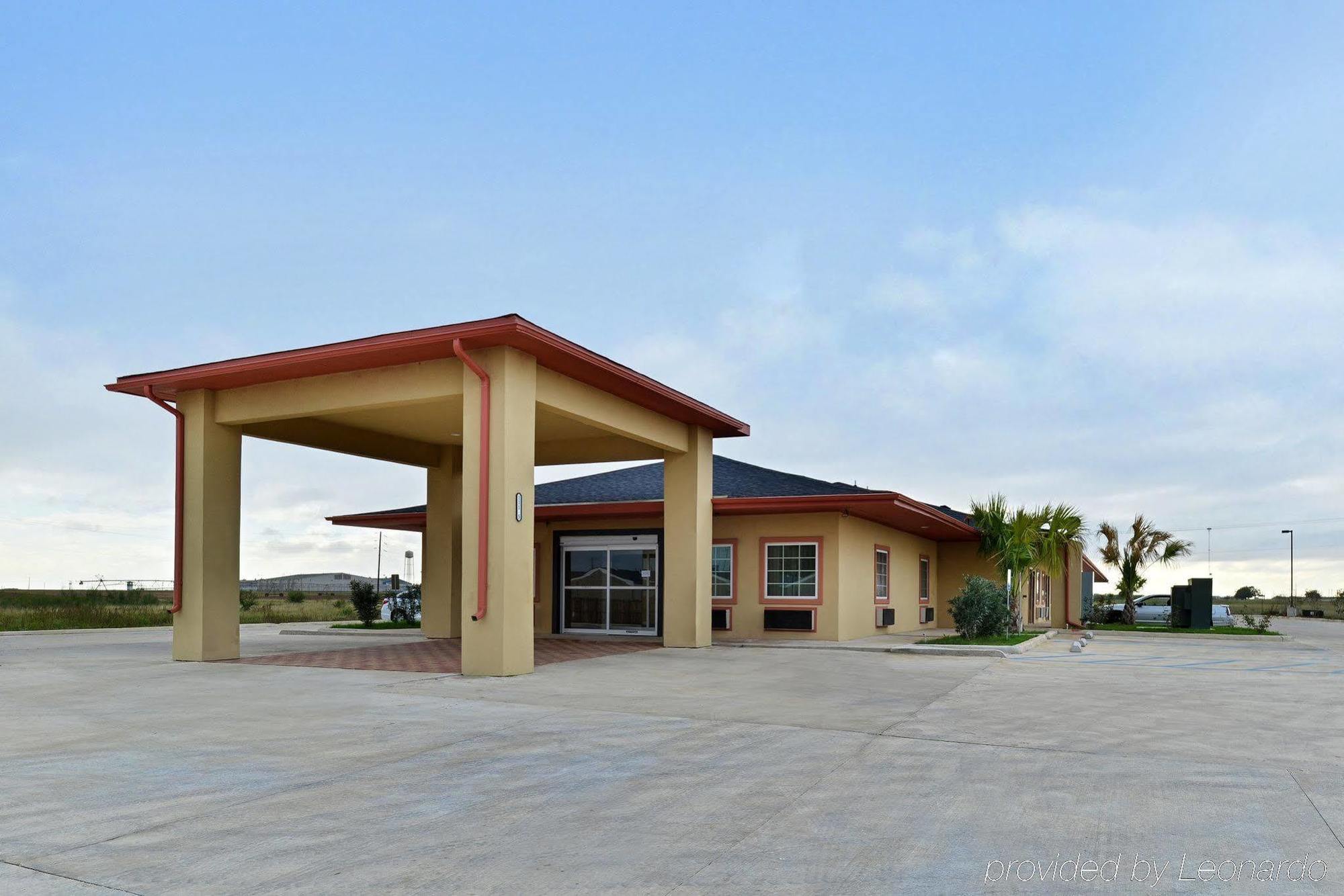 Americas Best Value Inn Dilley Exterior foto