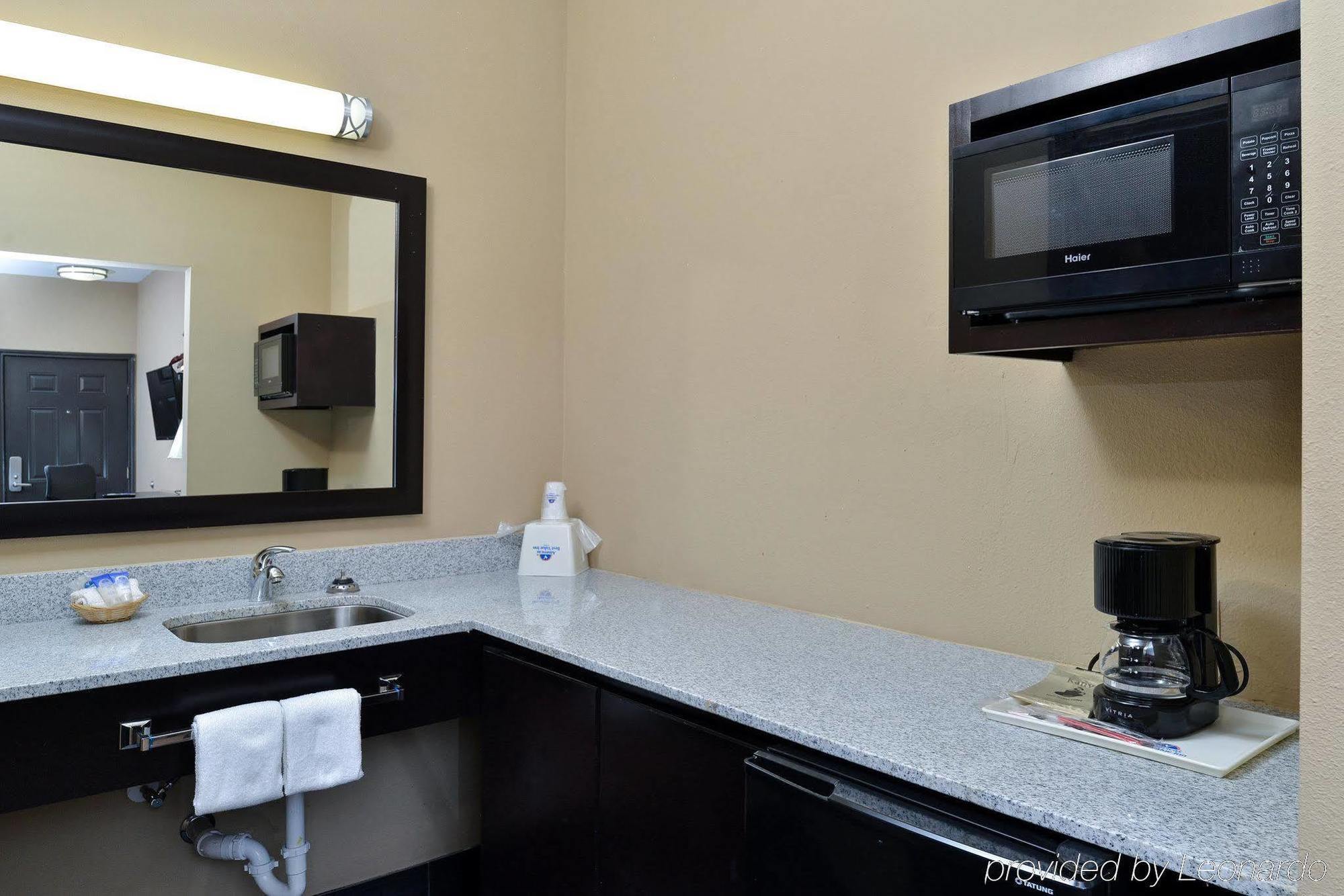 Americas Best Value Inn Dilley Exterior foto